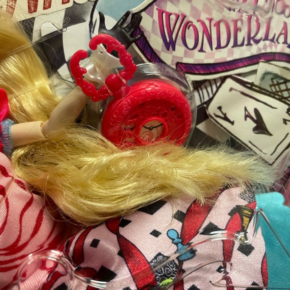 Ever After High Apple White Way Too Wonderland 12” doll. Collectible NWT NRFB - Picture 12 of 16